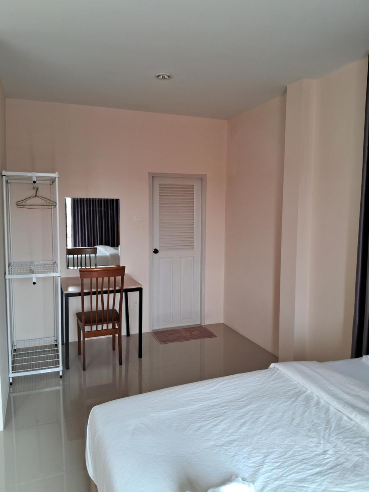เคทู เกสเฮาส์ Hotel Csonburi Kültér fotó