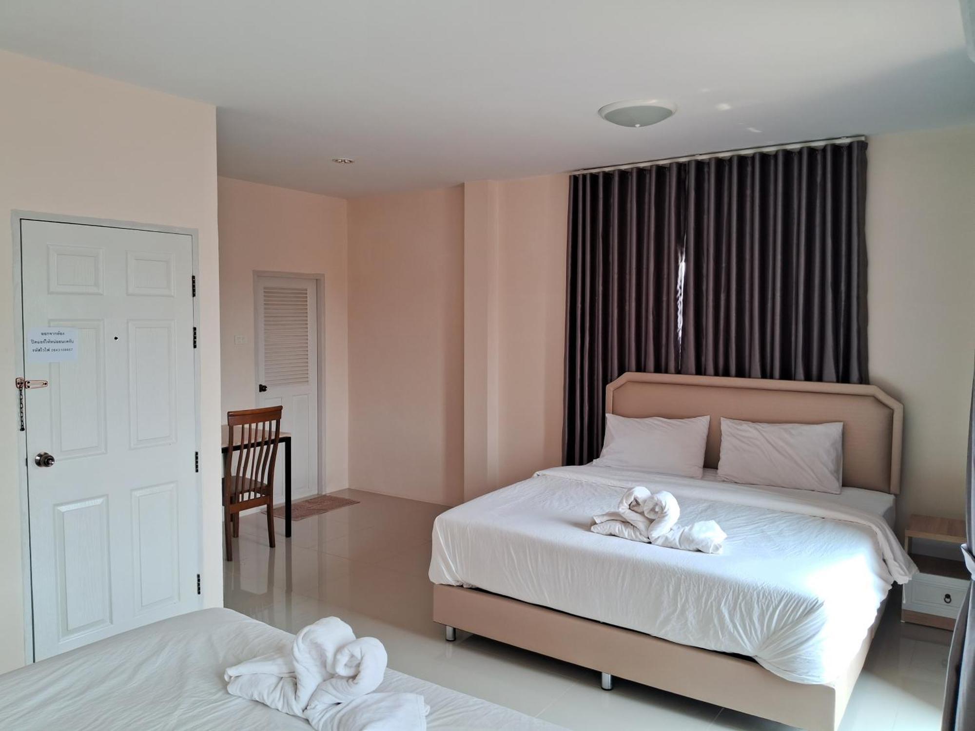 เคทู เกสเฮาส์ Hotel Csonburi Kültér fotó
