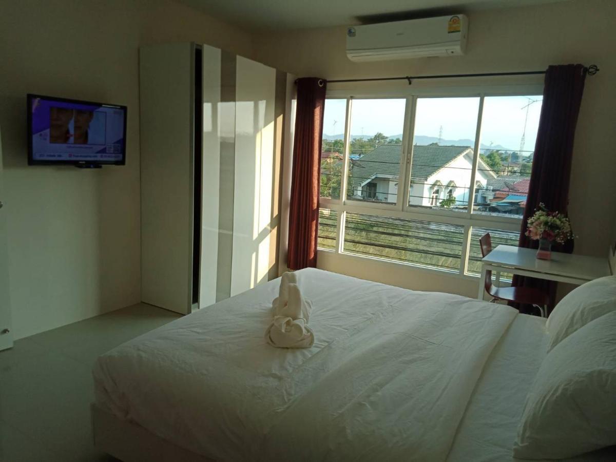 เคทู เกสเฮาส์ Hotel Csonburi Kültér fotó