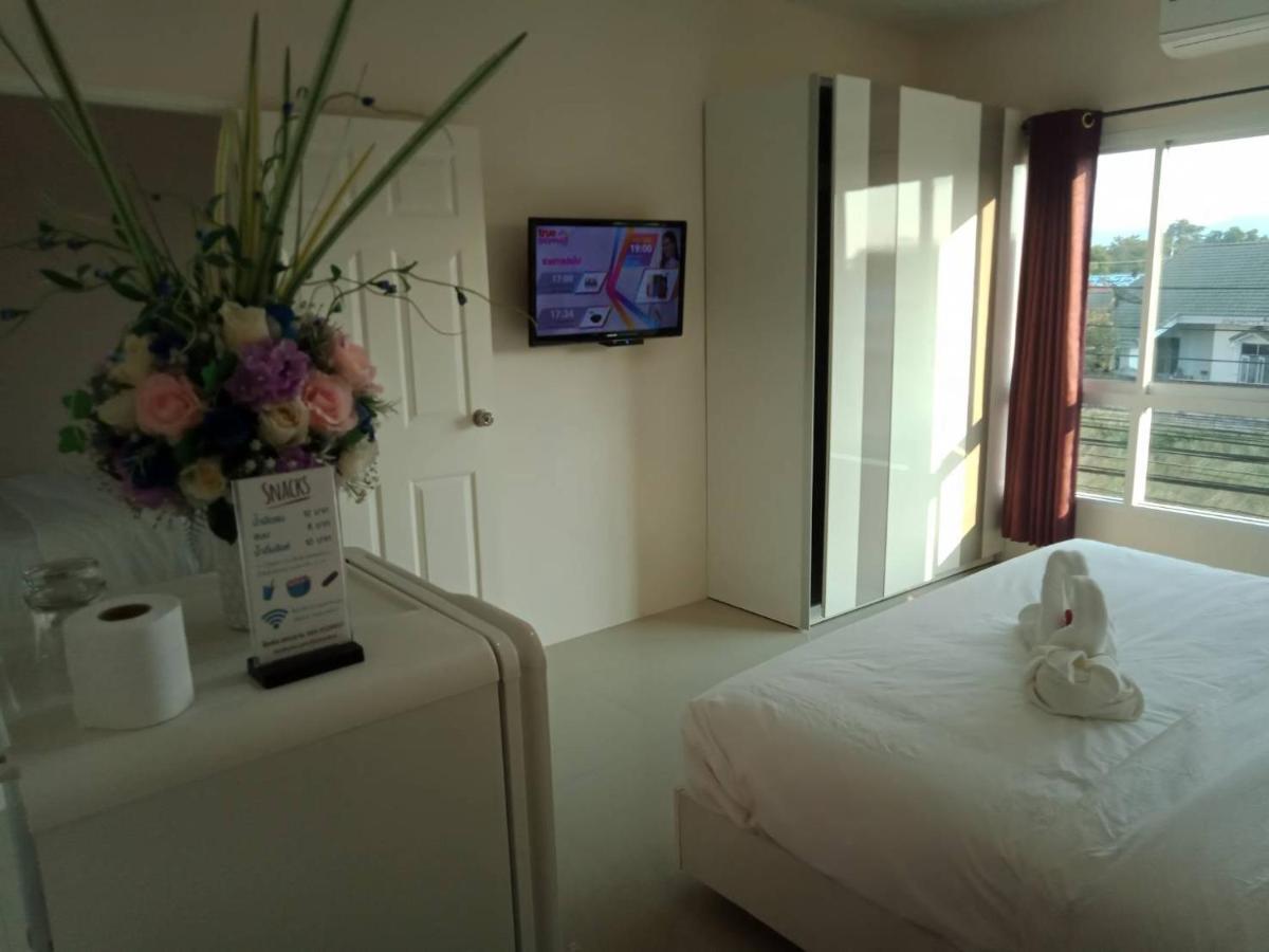 เคทู เกสเฮาส์ Hotel Csonburi Kültér fotó