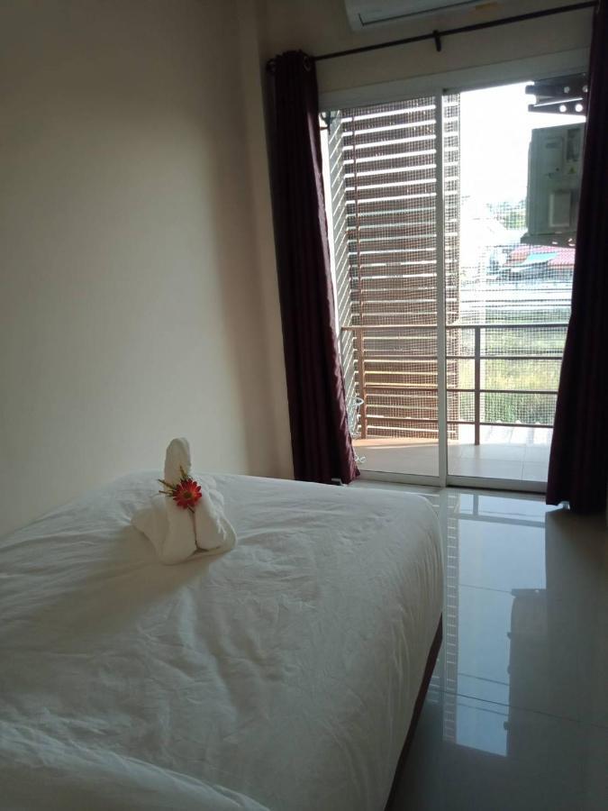 เคทู เกสเฮาส์ Hotel Csonburi Kültér fotó
