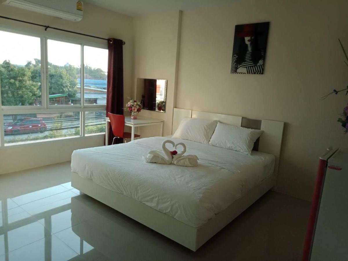 เคทู เกสเฮาส์ Hotel Csonburi Kültér fotó