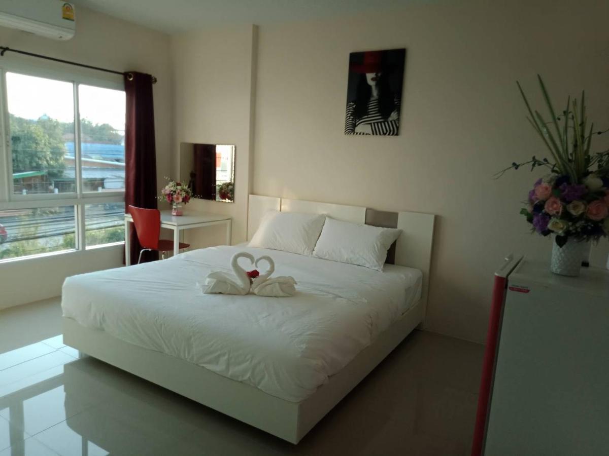 เคทู เกสเฮาส์ Hotel Csonburi Kültér fotó